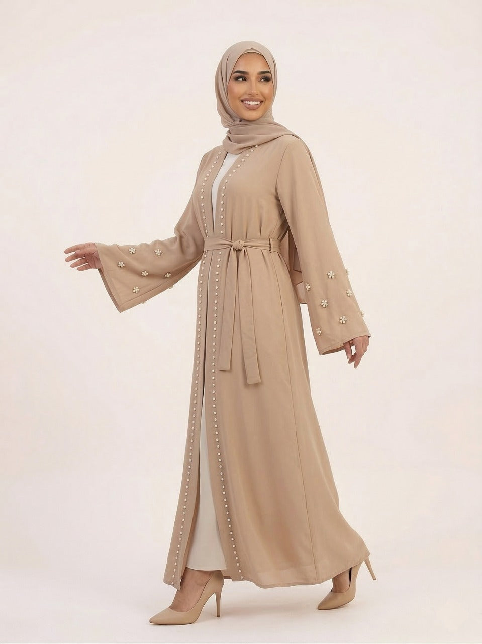 Elegante Abaya mit Perlenstickerei – Modernes Design für Eid & Anlässe